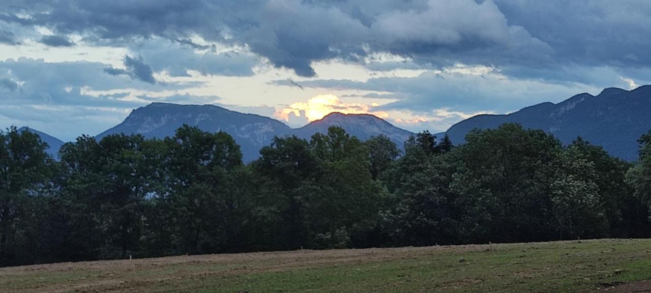 Apartamento Cosy, Au Calme, Axe Annecy - Geneve